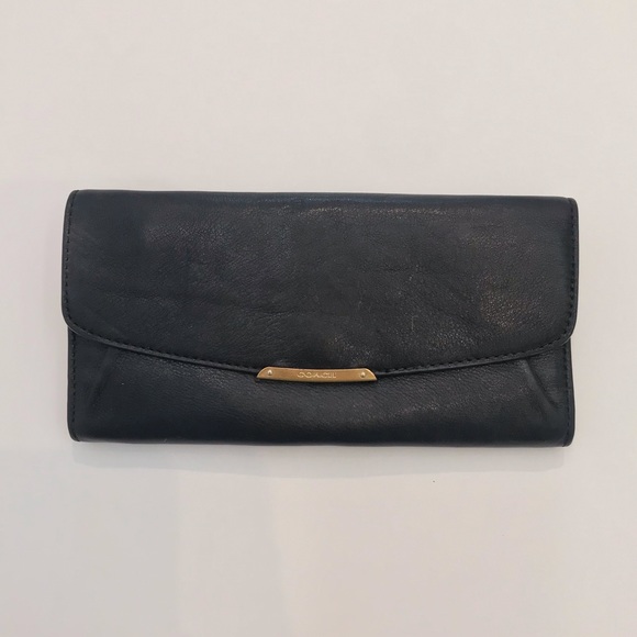 Coach Handbags - NWT Vintage Coach black leather wallet